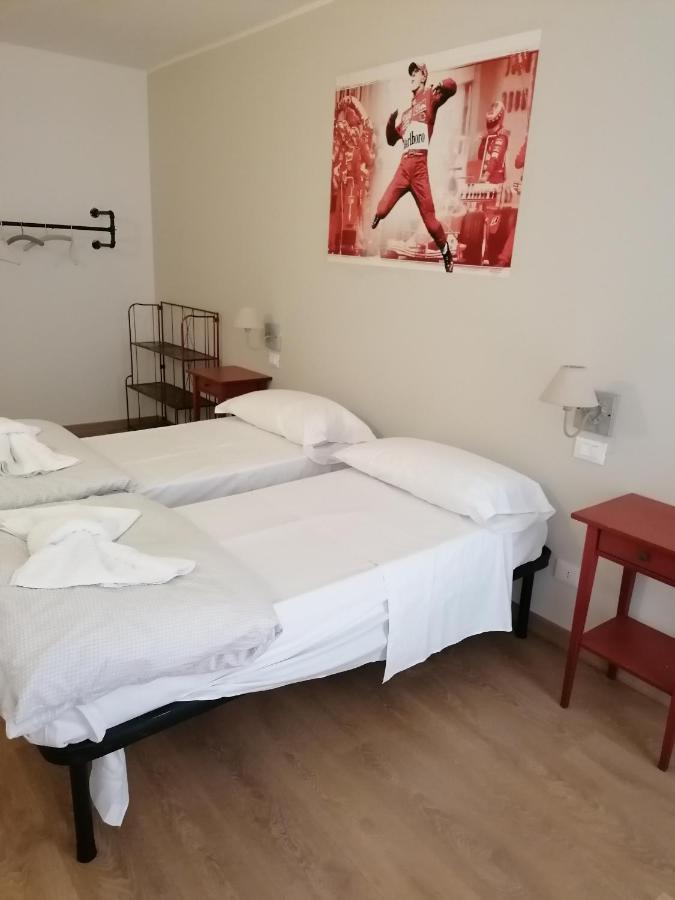 Ferrari Formula 1 Hotel Orio al Serio Exterior photo